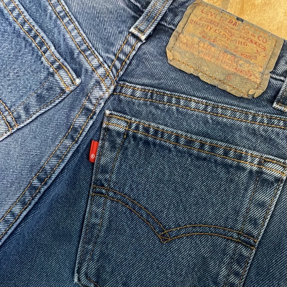 Vintage 501 levi shorts USA - Picture 3 of 9